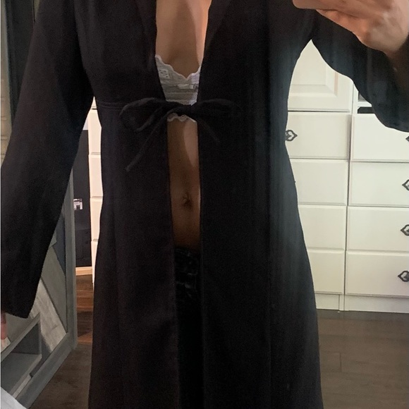 Black semi satin blazer / formal jacket . - Picture 4 of 8